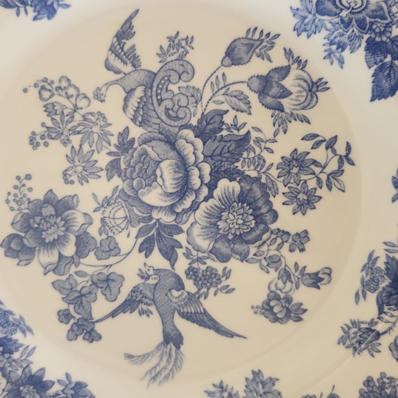 Three Royal Stafford England BLUE WILLOW floral salad plates. - Picture 2 of 4